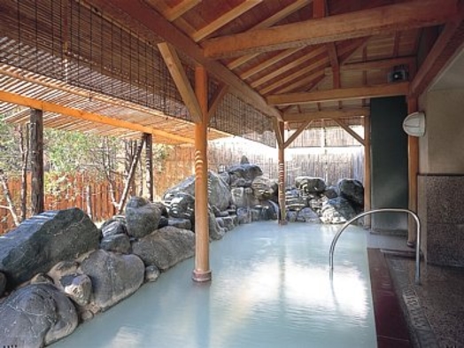 【早期予約60日前】源泉の温泉三昧と季節の食材を楽しむバイキングプラン！